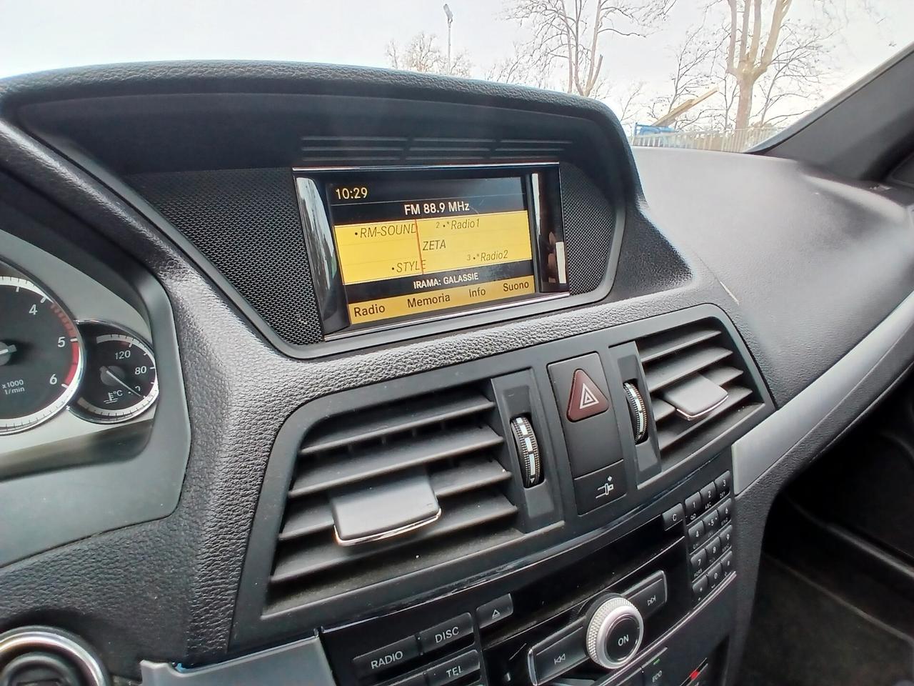Mercedes-benz E 220 CDI Coupé BlueEFFICIENCY