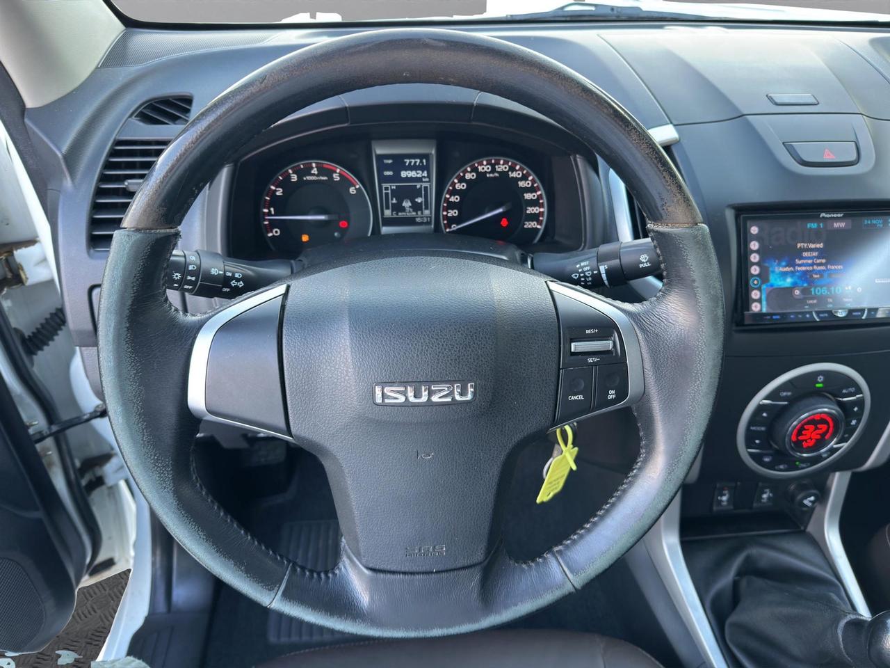 Isuzu D-Max 2.5 td crew Solar 4x4