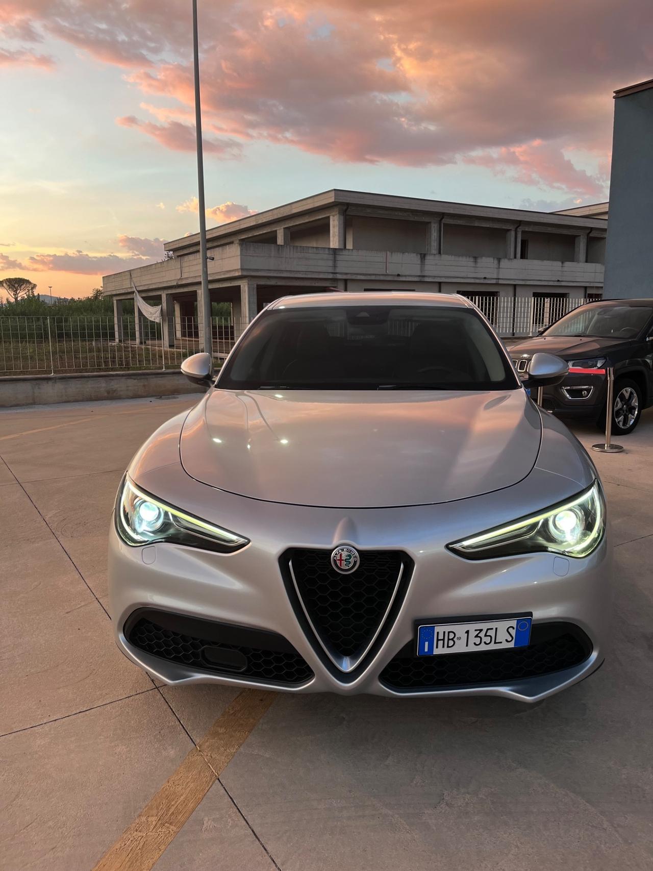 Alfa Romeo Stelvio 2.2 Turbodiesel 160 CV AT8 RWD Business