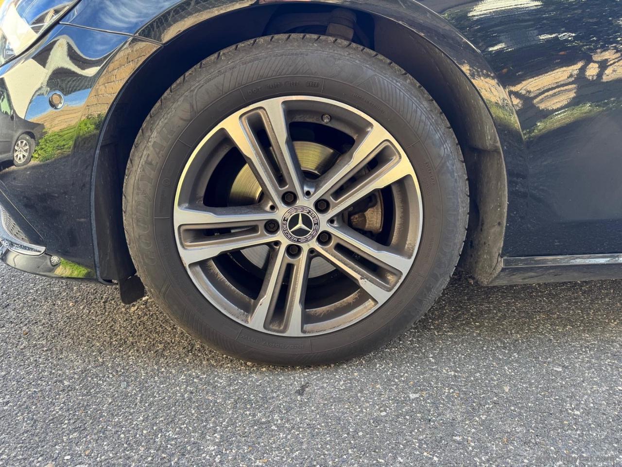 MERCEDES-BENZ E 220 d Mild hybrid Auto Business Sport