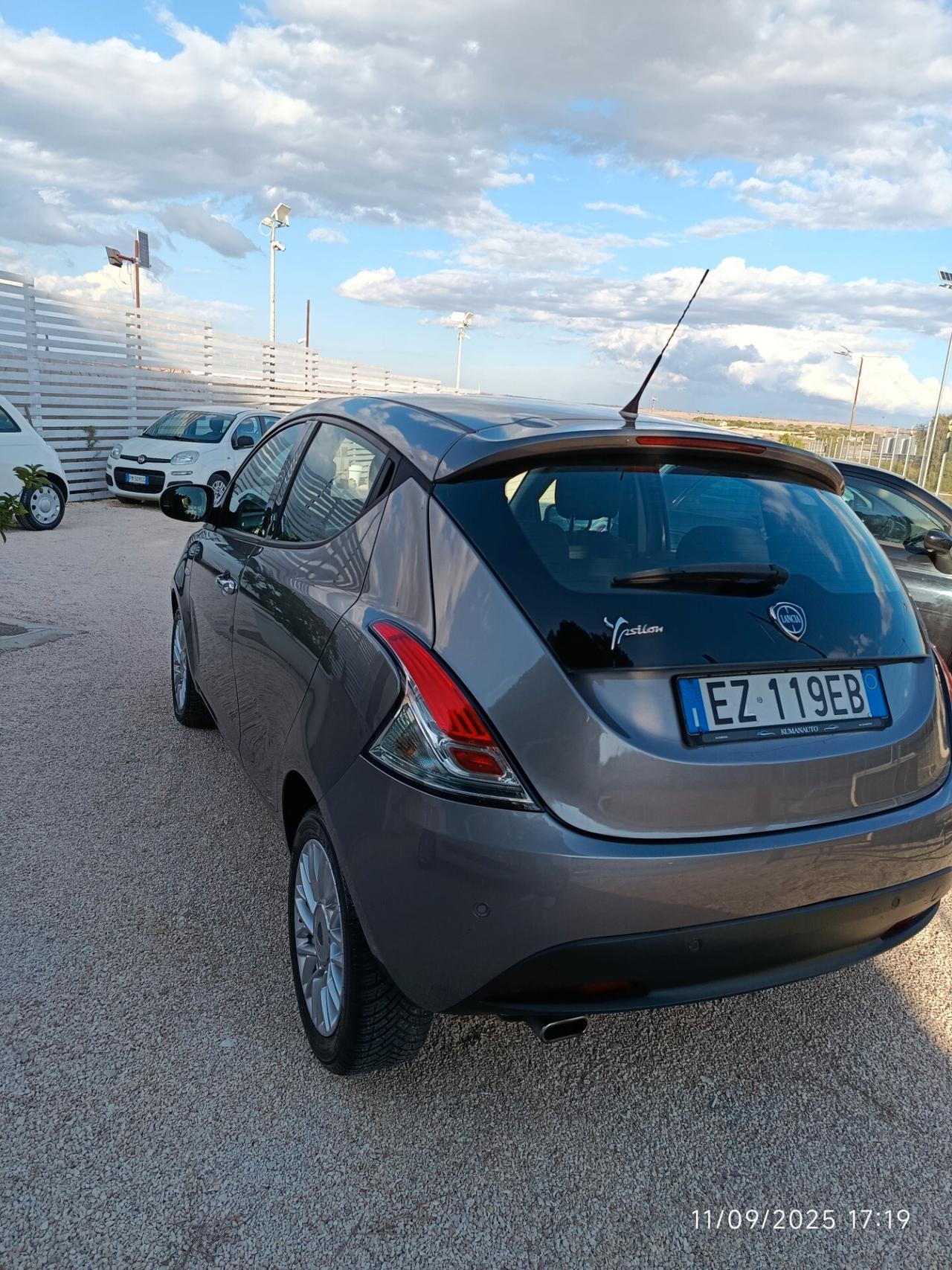 Lancia Ypsilon 1.3 MJT 16V 95 CV 5 porte S&S Gold