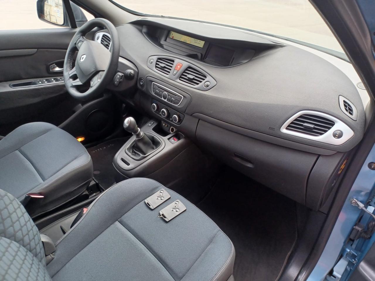 Renault Scenic Scénic 1.5 dCi 110CV Dynamique