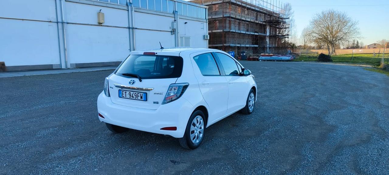 Toyota Yaris 1.5 Hybrid 5 porte Lounge