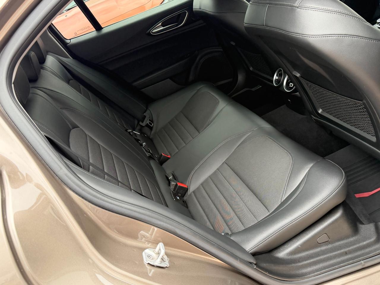 Alfa Romeo Giulia 2.2 TURBODIESL 180 cv. SUPER (Nav)