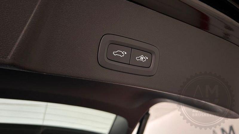 Volvo XC40 Recharge T5 Plug-in Hybrid Recharge Inscription Expression