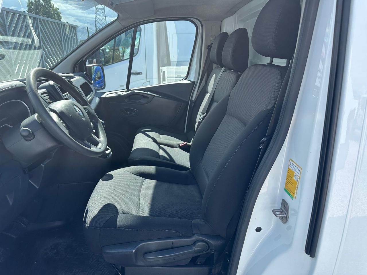 Renault Trafic T28 2.0 dCi 120CV Iva Compresa