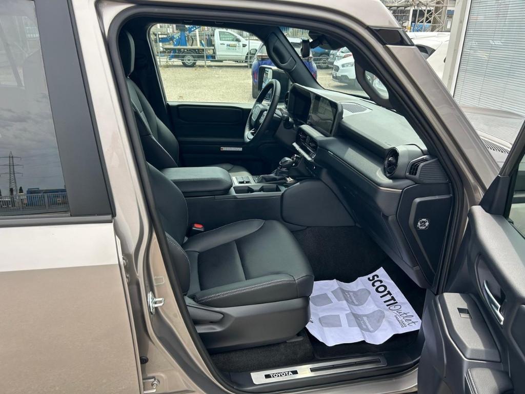 TOYOTA LAND CRUISER 250 2.8D (205 cv) AT8 ADVENTURE NG24