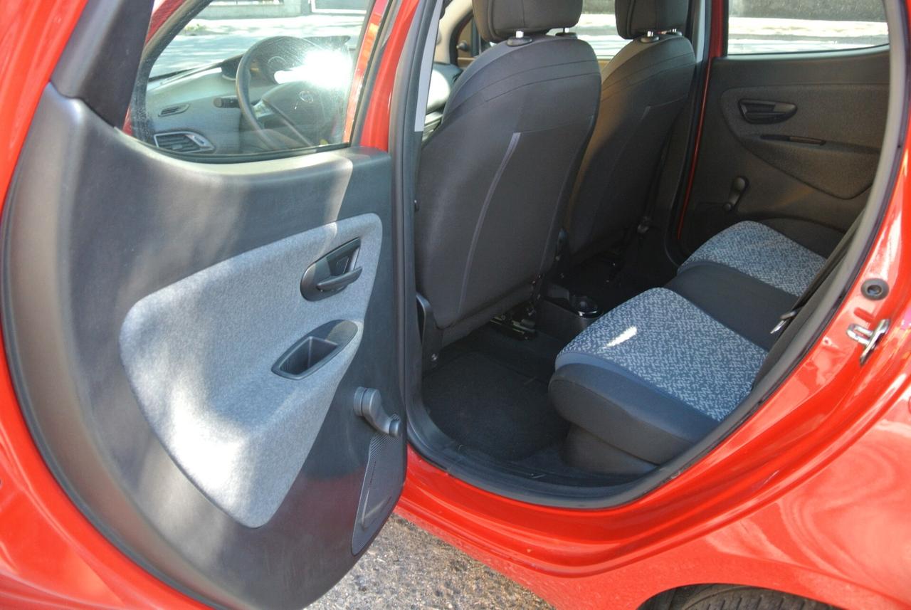 Lancia Ypsilon 1.2 69 CV 5 porte S&S Elefantino Blu
