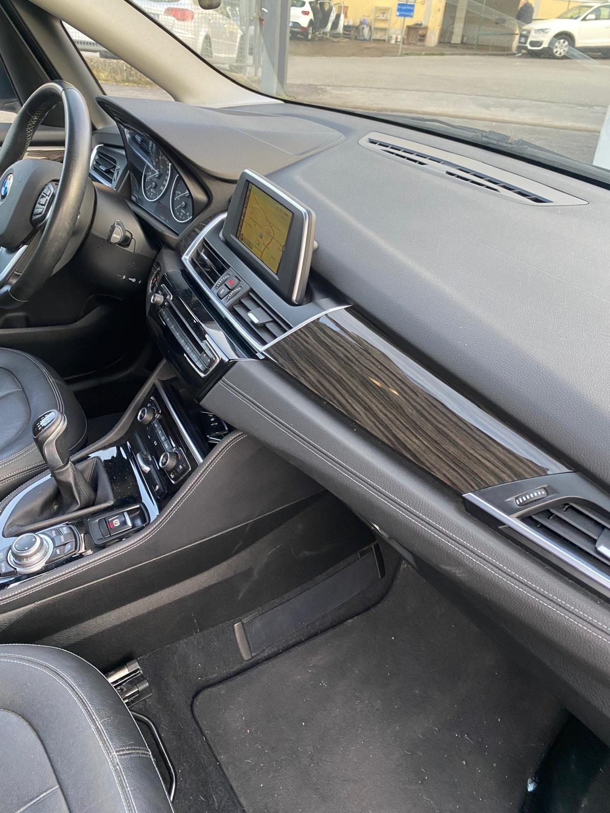 Bmw 216 216d Active Tourer Sport