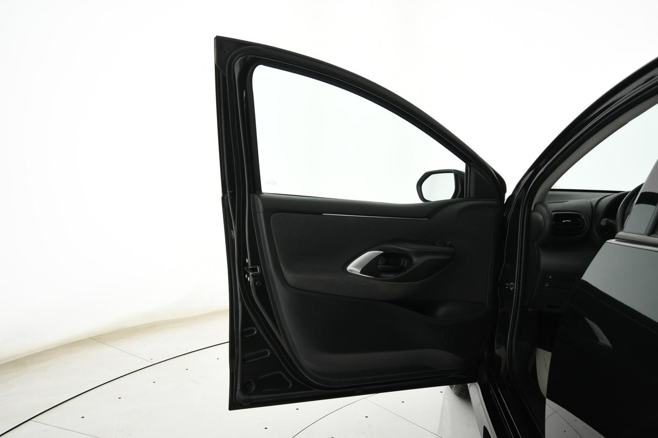 TOYOTA Yaris 1.5h Business CAMERA+ACC+APP CONNECT+NEOPATENTATI