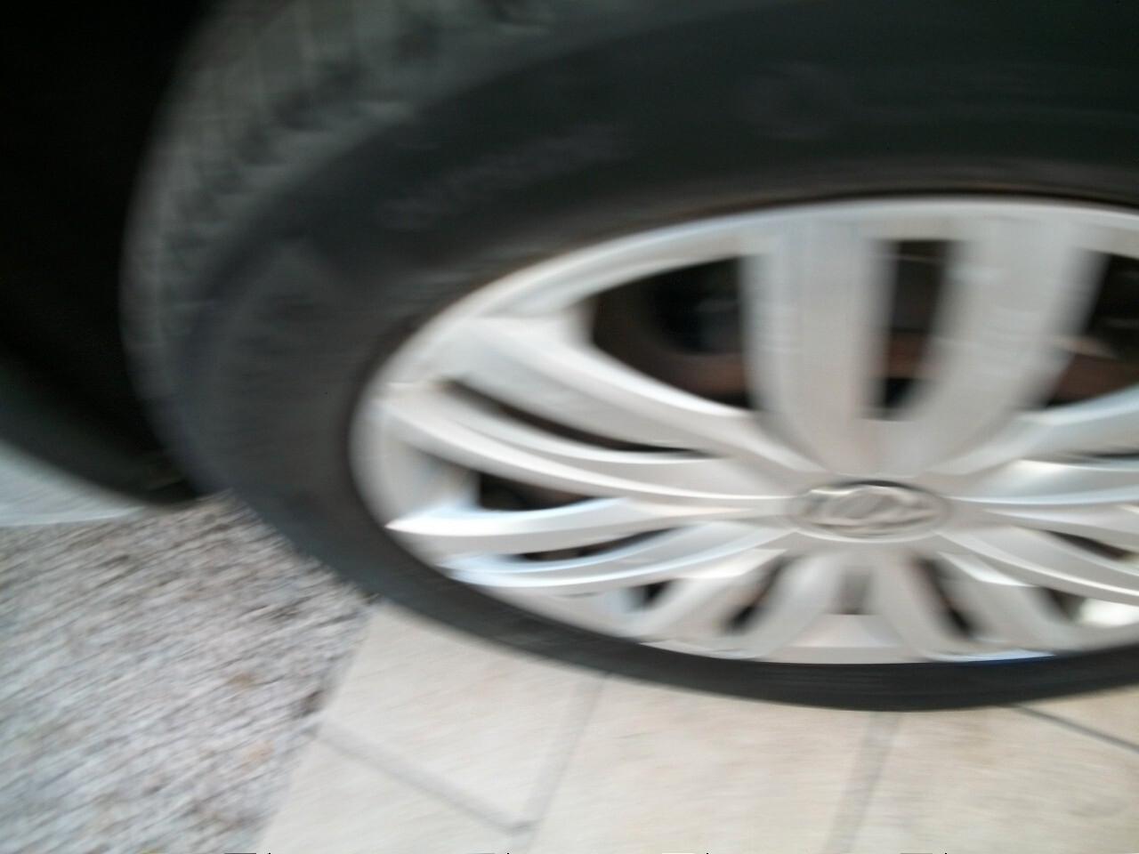 Volkswagen Caddy 1.4 TGI DSG Comfortline Maxi N 7 POSTI A SEDERE GARANZIA UN ANNO