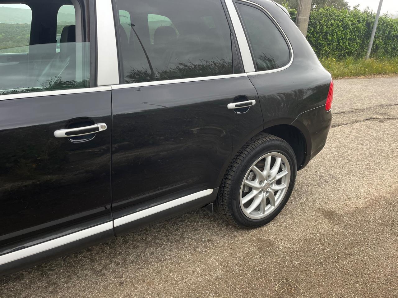 Porsche Cayenne 4.5 cat S