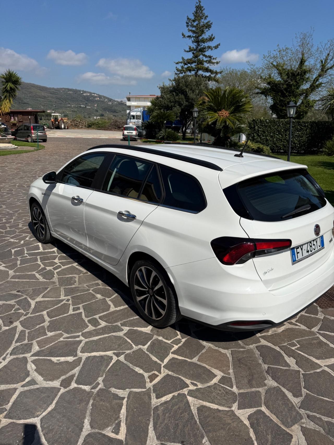 Fiat Tipo 1.6 Mjt S&S SW Lounge 09/2019 uni proprietario