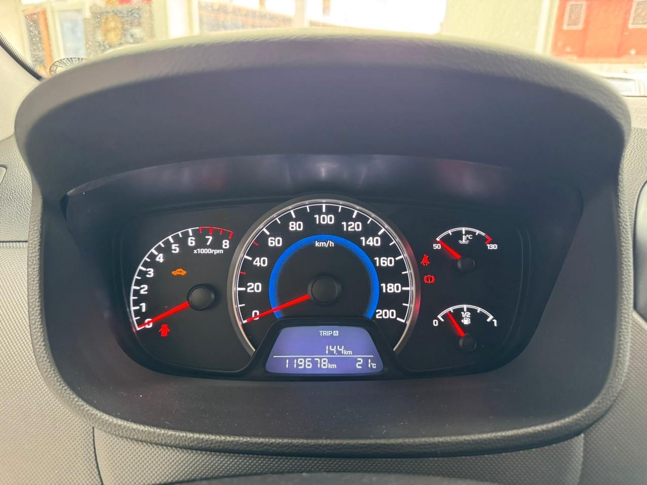 Hyundai i10 1.0 MPI Sound Edition