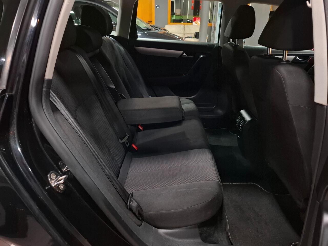 Volkswagen Passat Var. 2.0 TDI Neopatentato