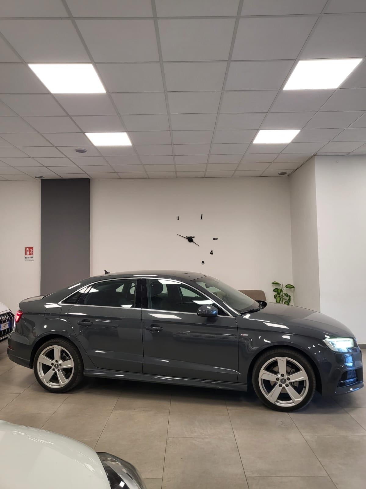 Audi A3 Sedan 30 TDI S tronic Design