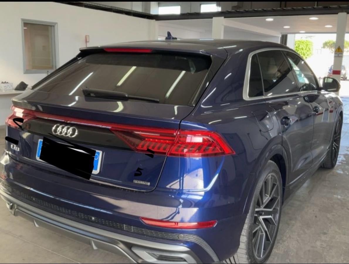 AUDI - Q8 - 50 TDI 286 CV quattro tiptronic Sport