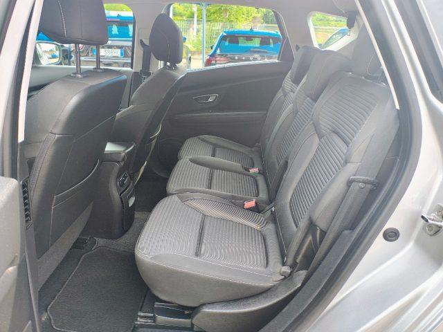 RENAULT Scenic Scénic Blue dCi 120 CV EDC Initiale Paris