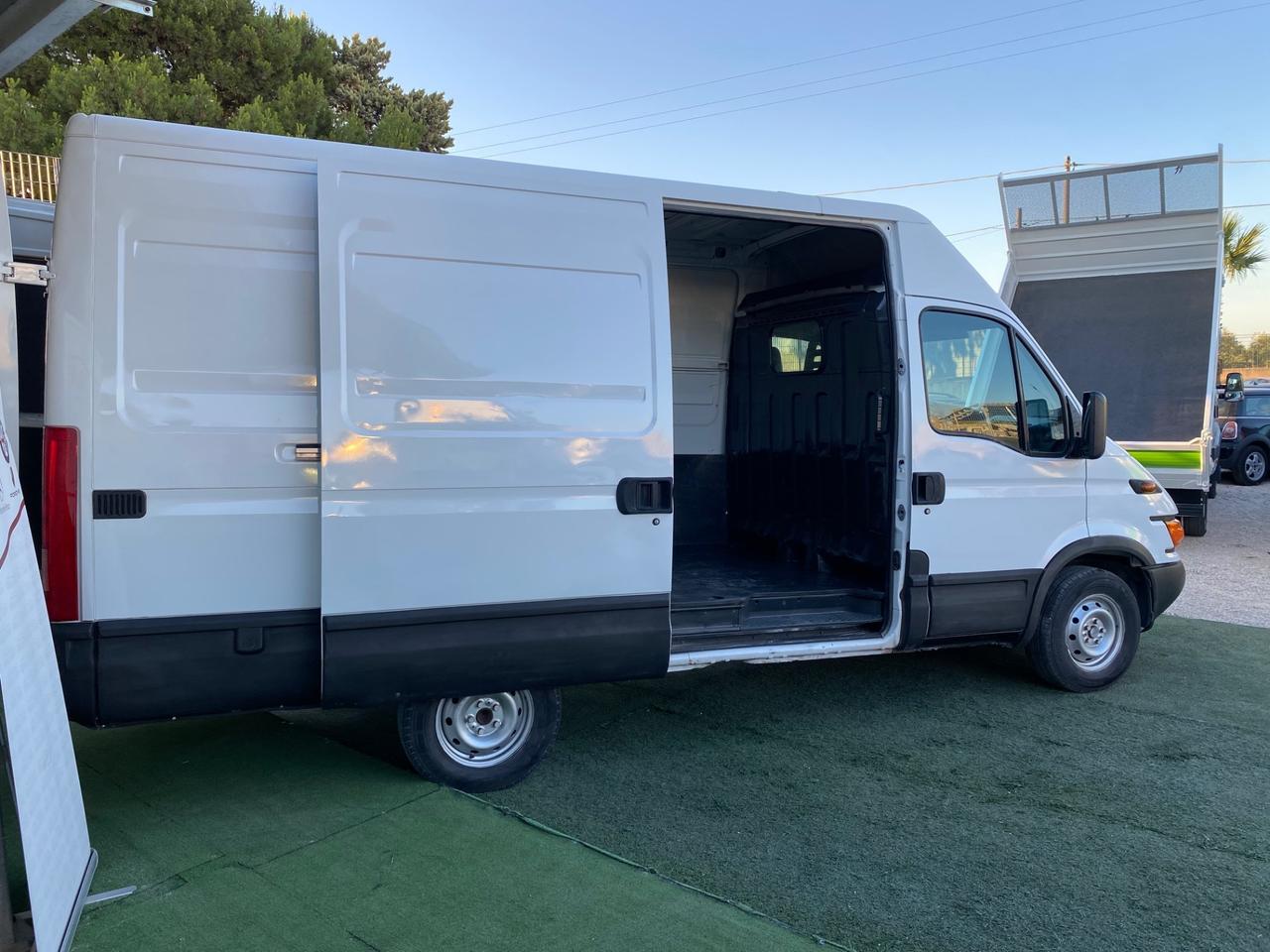 Iveco Daily 2.3 35S12 Furgone