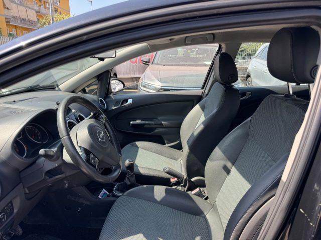 OPEL Corsa 1.2 5 porte Cosmo