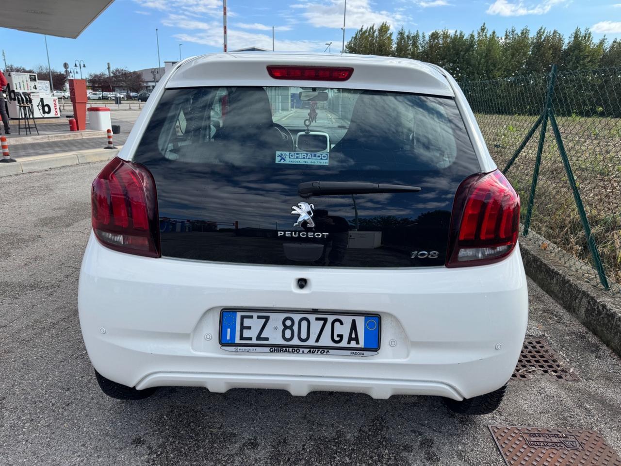 Peugeot 108 1.0 Benzina