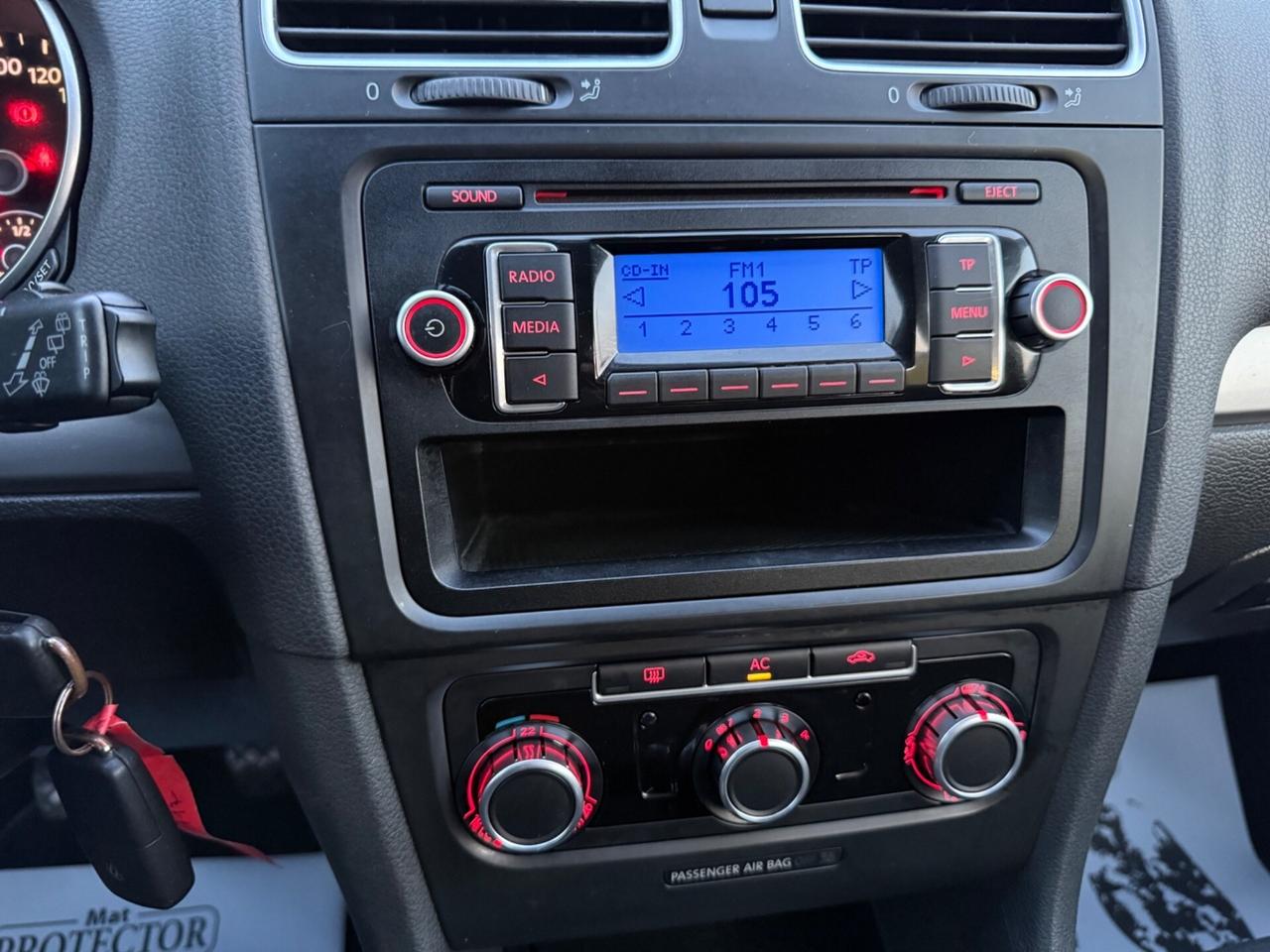 Volkswagen Golf 1.2 TSI 5p. UNICO 105CV