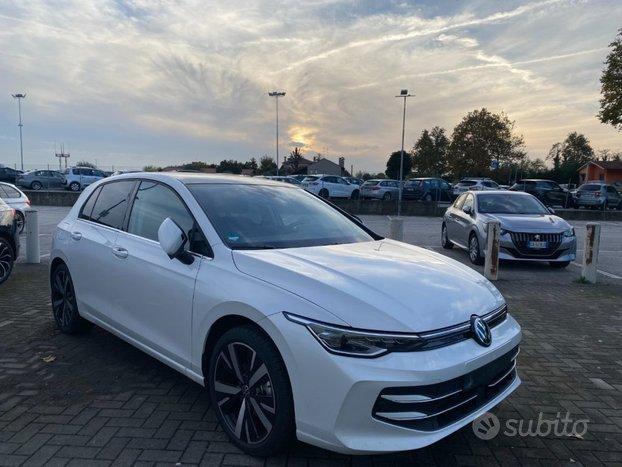 VOLKSWAGEN Golf 1.5 eTSI 150 CV DSG Style