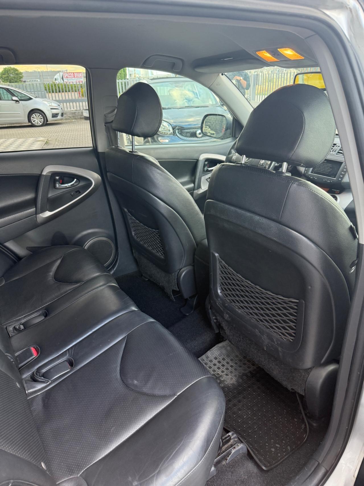 Toyota RAV 4 RAV4 2.2 D-4D 177 CV Luxury