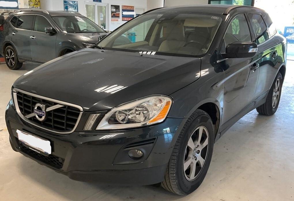 Volvo XC 60 XC60 2.4 D 163 CV AWD Geartronic Kinetic