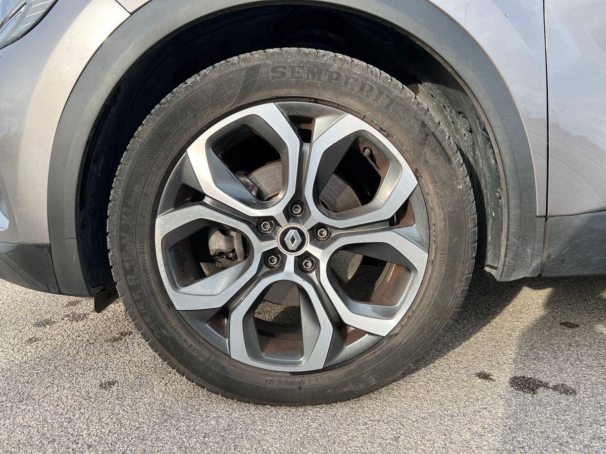 RENAULT Captur 1.6 E-Tech hybrid Initiale Paris 145cv auto