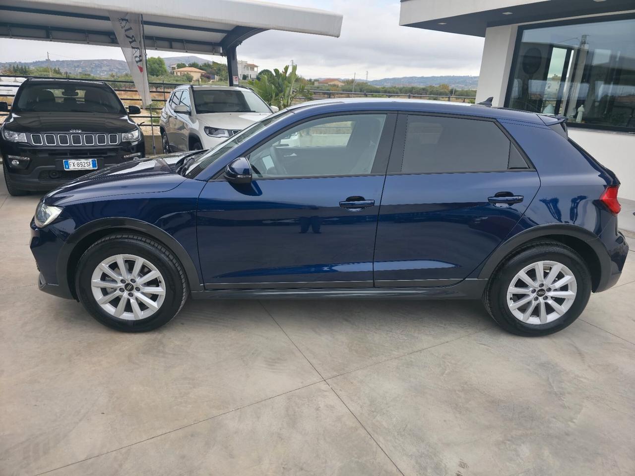 Audi A1 allstreet 30 TFSI S tronic Identity Contrast S.Line
