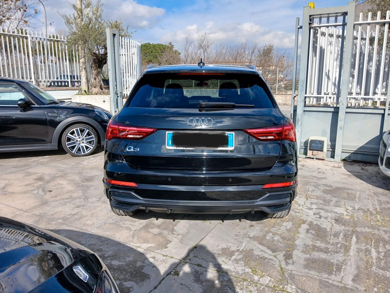 Audi Q3 35 TDI S tronic Business