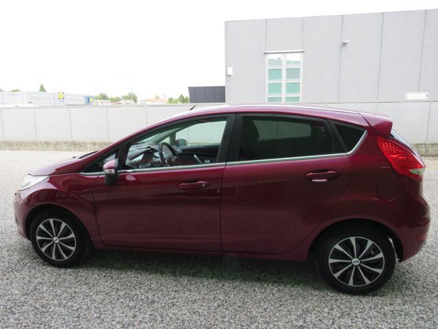 FORD Fiesta 1.4 5 porte Bz.- GPL Titanium