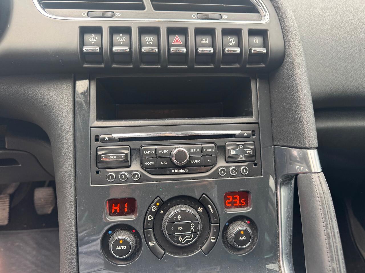 Peugeot 3008 1.6cc BlueHDi 120cv S&S Allure