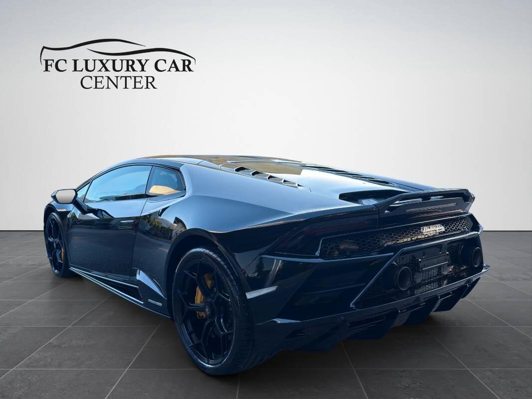 Lamborghini Huracan Coupe Huracan coupe 5.2 Evo 640 awd Sollevatore
