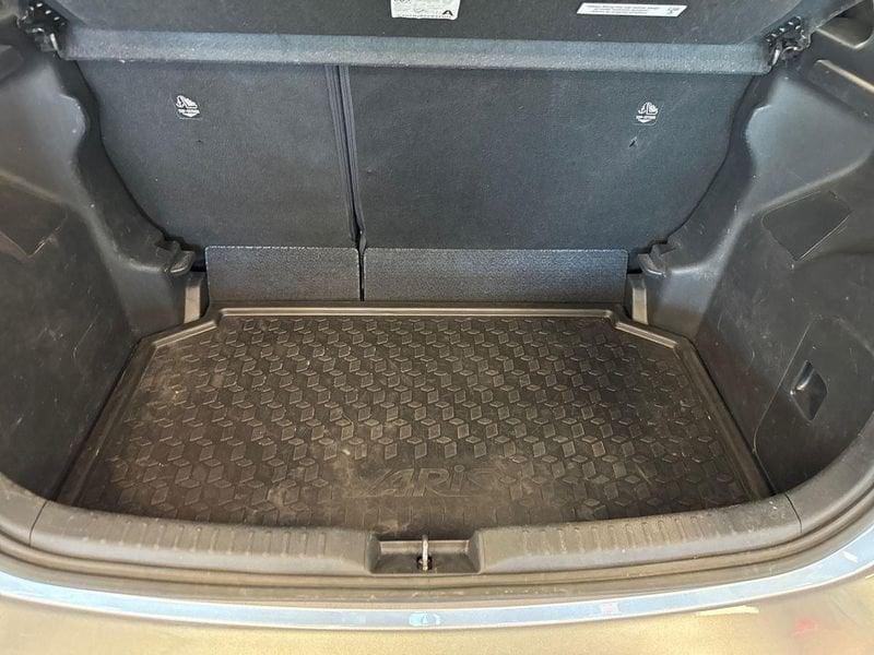 Toyota Yaris Hybrid Trend MY22