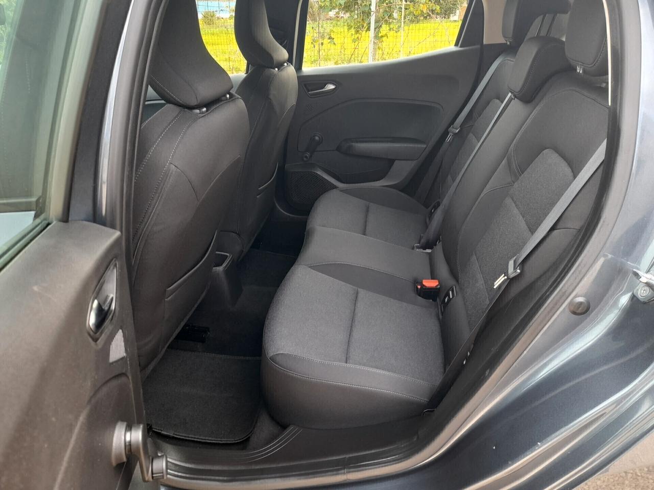 Renault Clio TCe 90 CV ok neopatentati anno 2022