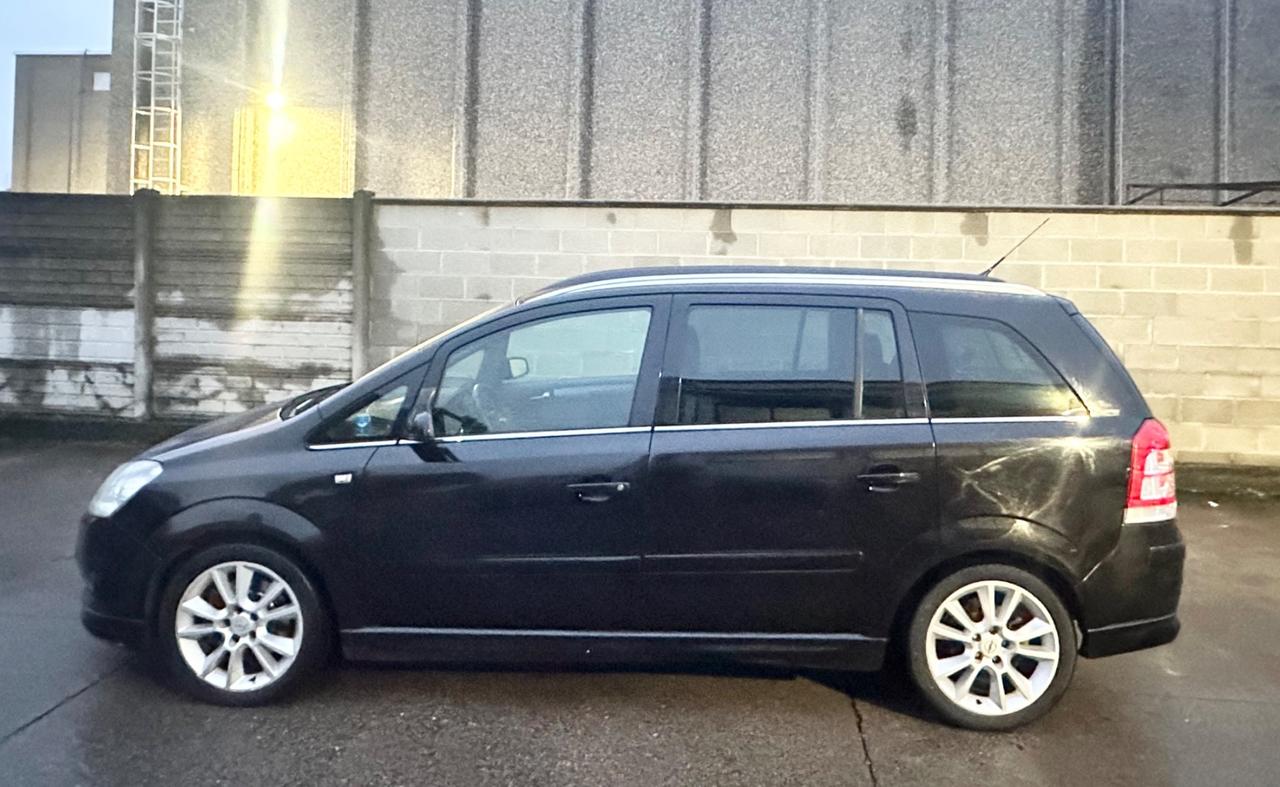 Opel Zafira 1.9 16V CDTI 150CV Cosmo