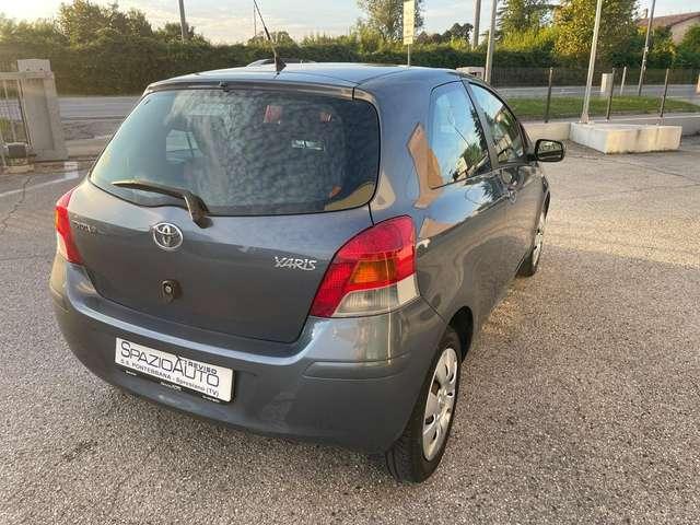 Toyota Yaris Yaris II 2005 3p 1.0