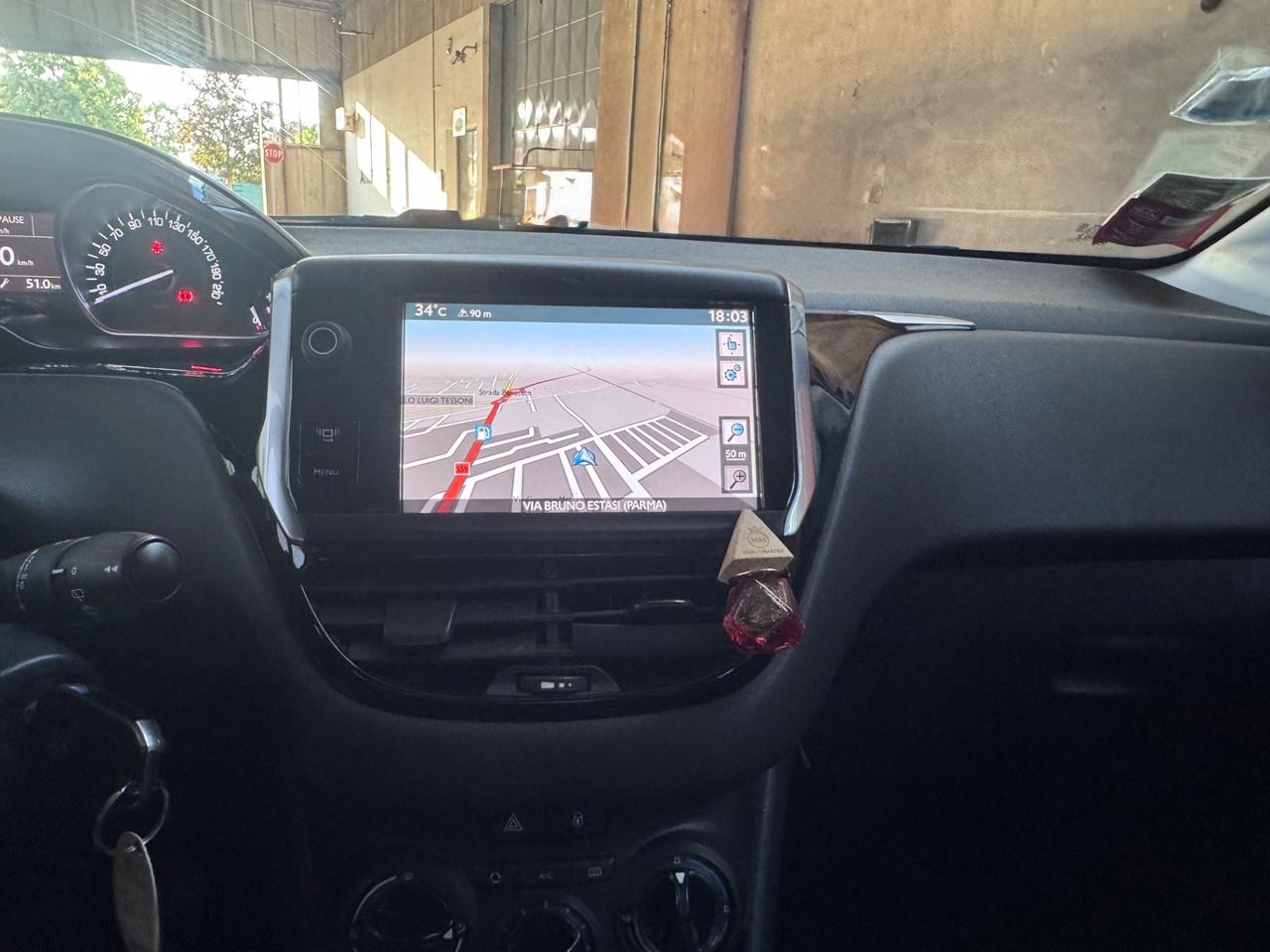 Peugeot 208 1.4 HDi 68 CV 5 porte Allure
