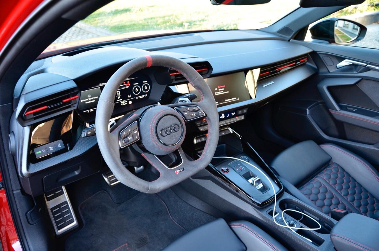 AUDI RS3 SPORTBACK 2.5 TFSI QUATTRO 400cv S-TRONIC, ECCELLENTI CONDIZIONI, SERVICE AUDI, TETTO, MATRIX, HI-FI BANG&OLUFSEN, DYNAMIC PACK, PERMUTE