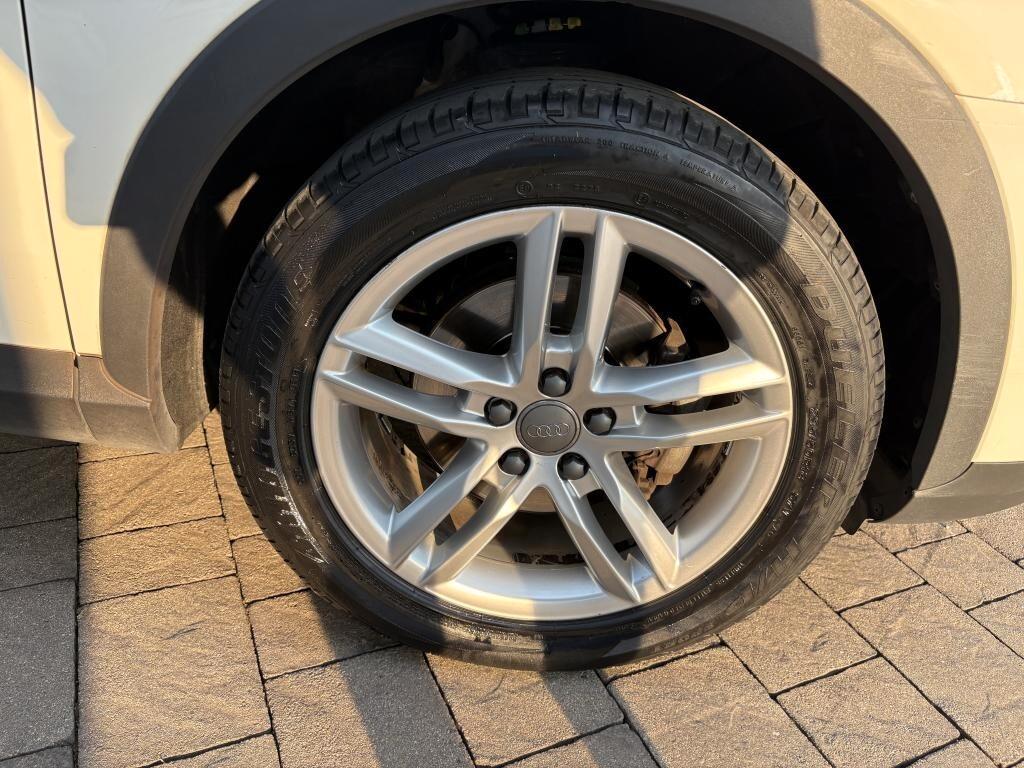 Audi Q3 2.0 TDI 140cv S LINE