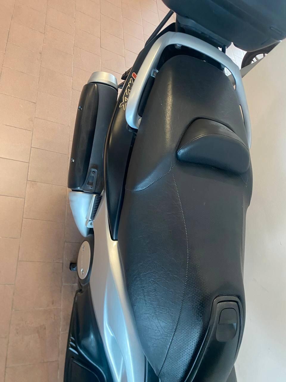 Yamaha T Max