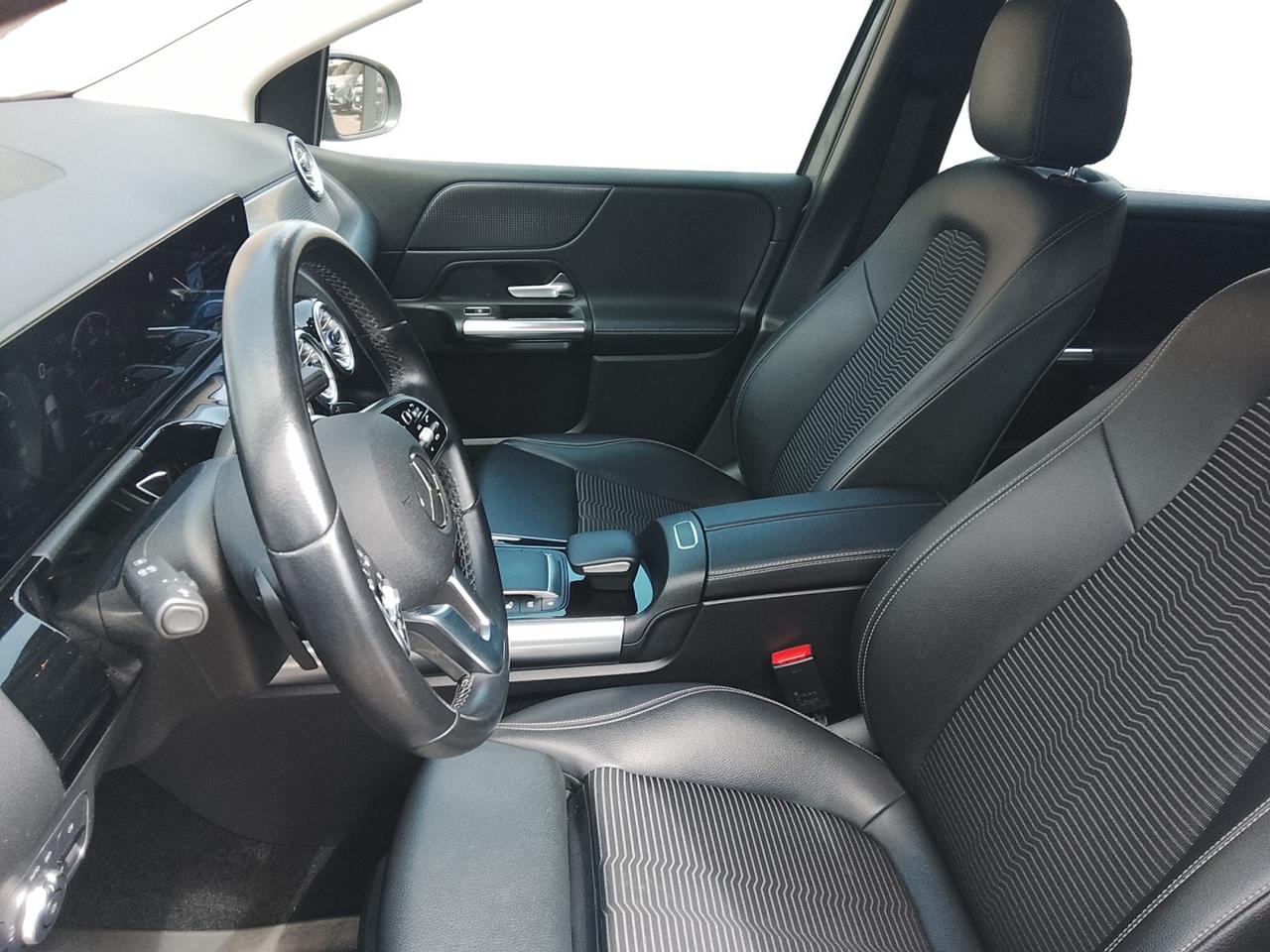 Mercedes-Benz Classe B - W247 2018 - B 180 d Sport Plus auto