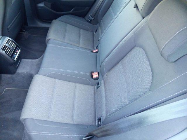 VOLKSWAGEN Passat Variant 1.6 TDI SCR Business BMT