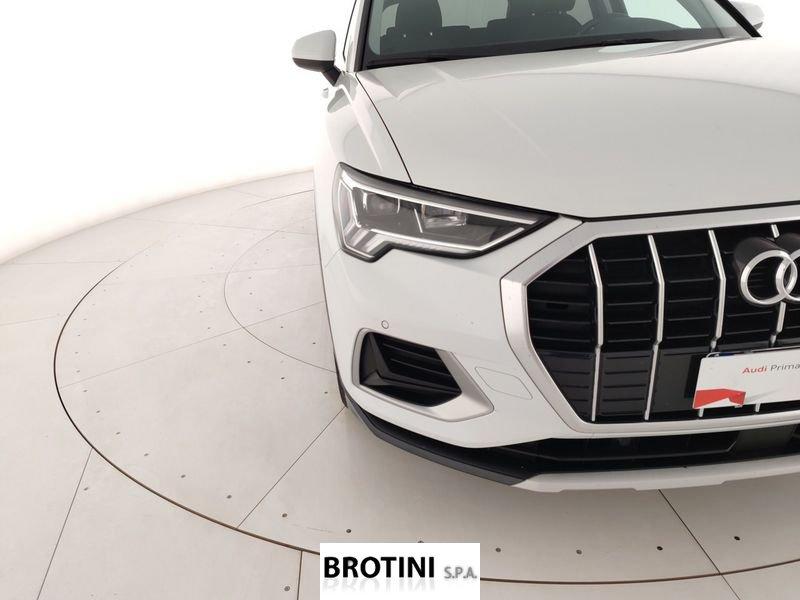 Audi Q3 2.0 35 TDI S Tronic Business Advanced