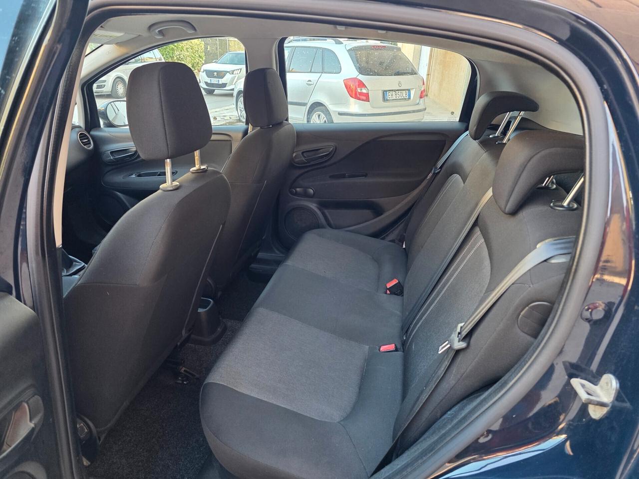 Fiat Punto 1.3 MJT II 75 CV 5 porte Street