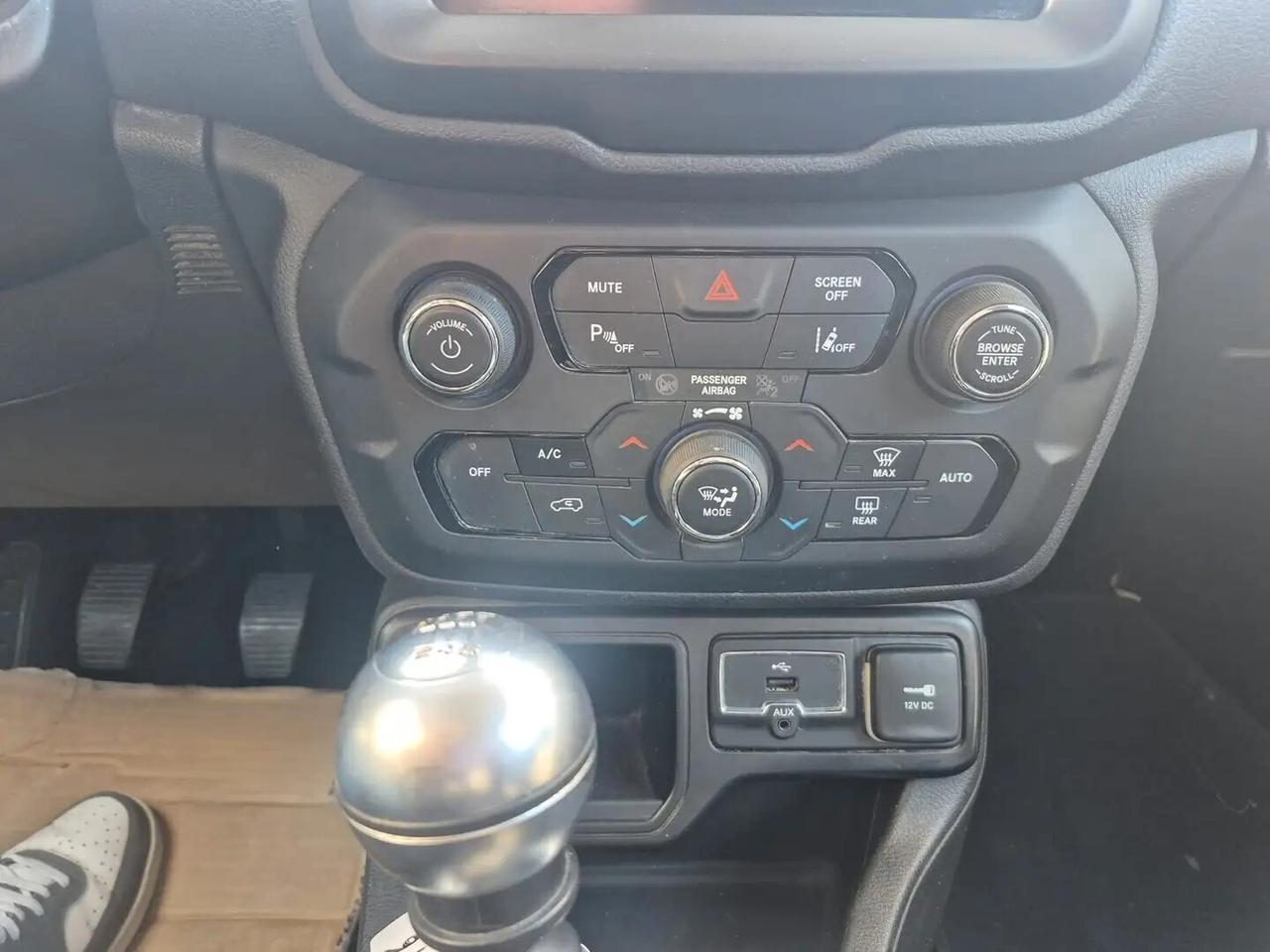 JEEP RENEGADE -11000 KM REALI