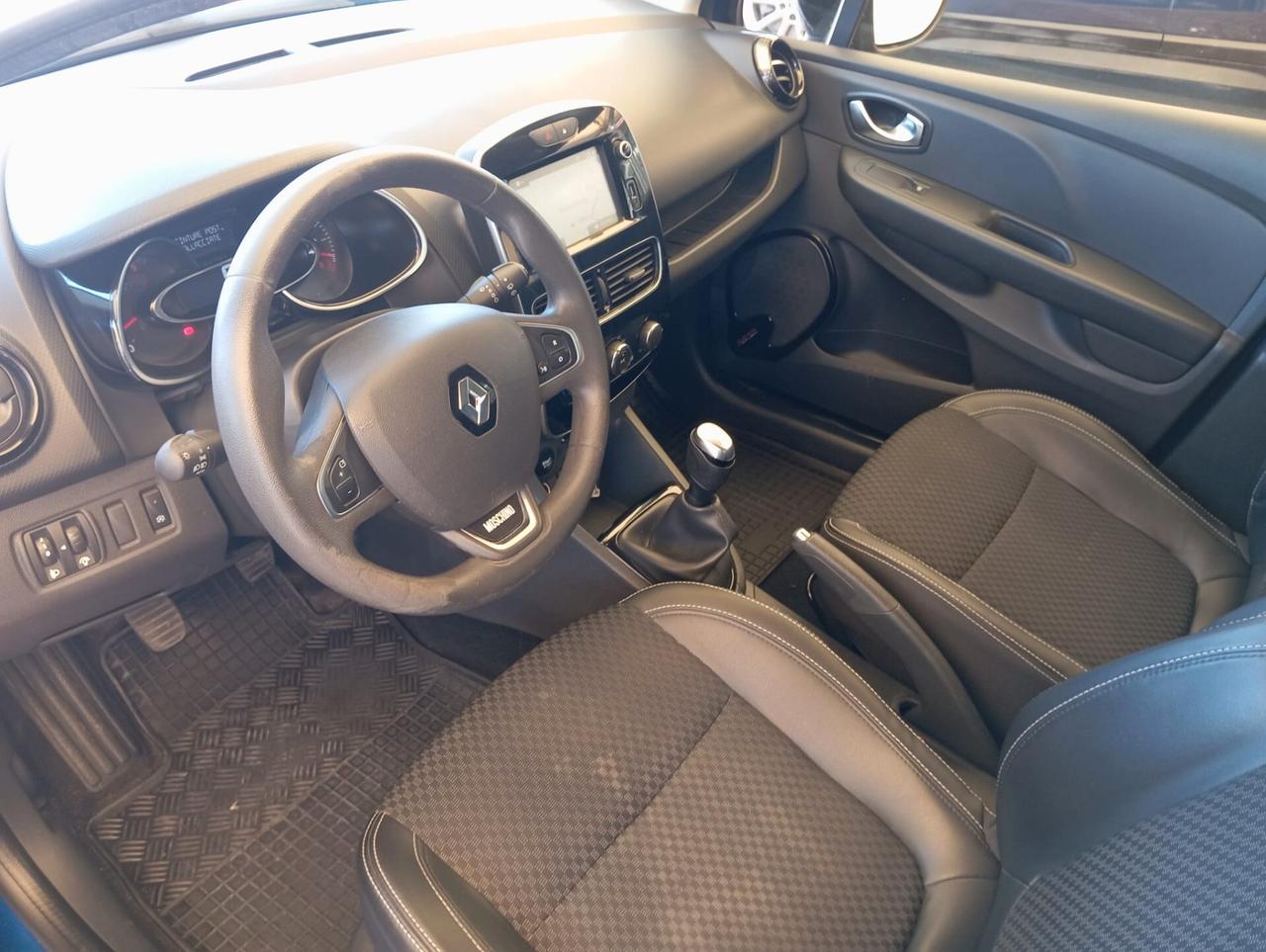 Renault Clio dCi 8V 75 CV 5 porte Moschino Life