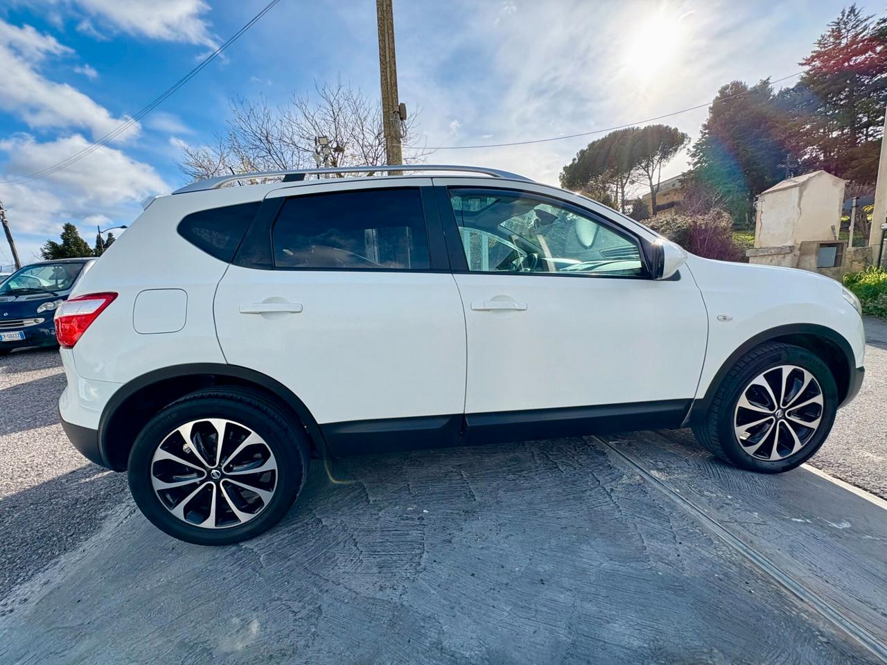 Nissan Qashqai 1.5 dCi N-tec (Tetto-Navigatore- Retro Camera)